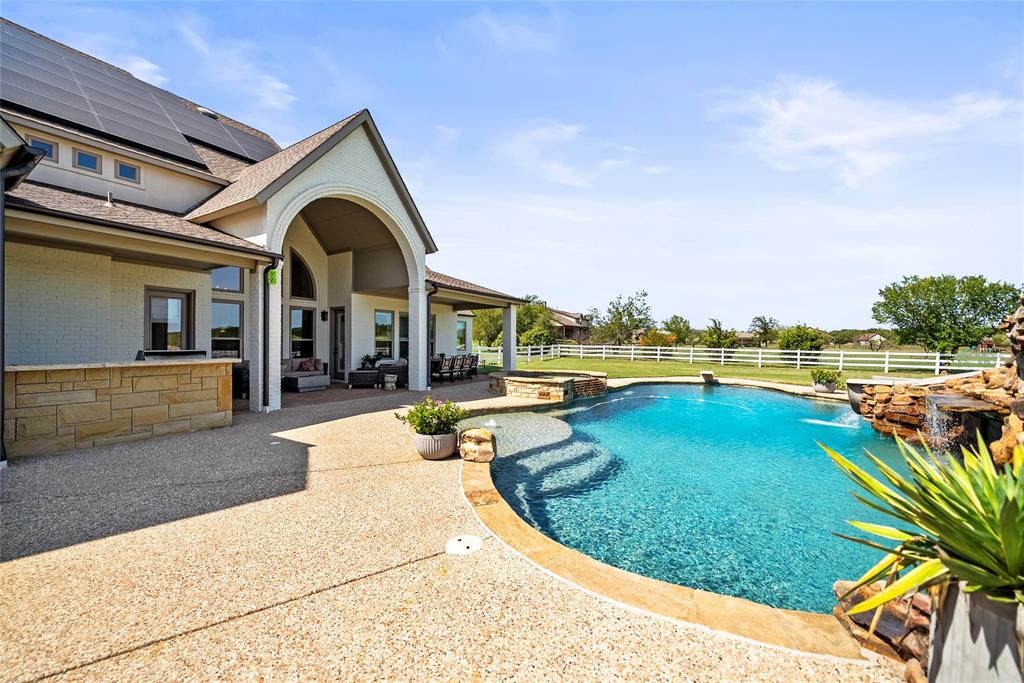 Hickory Hill Estate - Residential