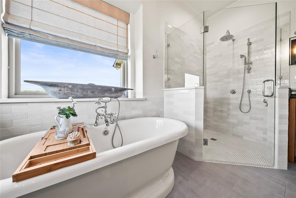 Hickory Hill Estate - Residential