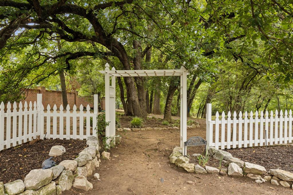 Latrobe Add - Residential