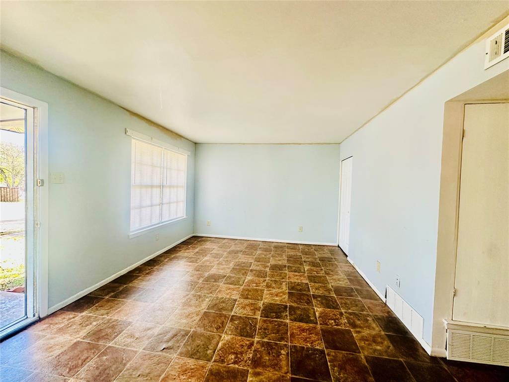 2567 Wood Valley Drive