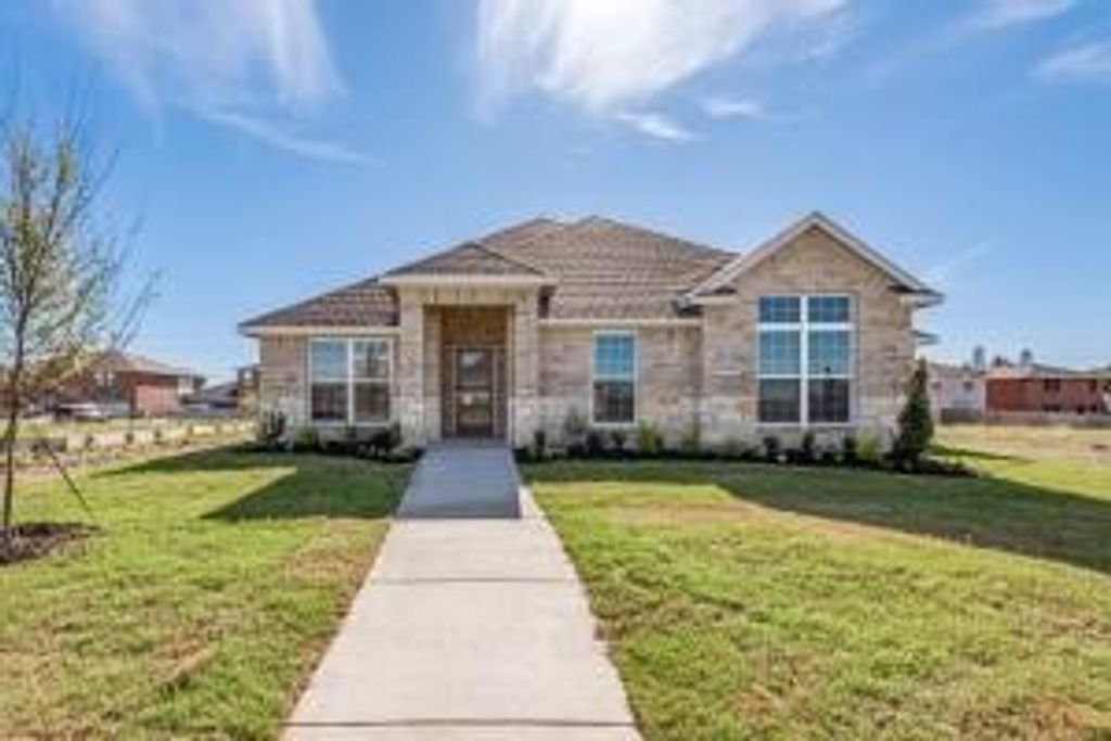 Photo of 1524 N Carolina Avenue, Lancaster, TX 75134 (MLS # 21194259)