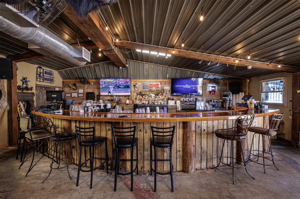 1433 E State Highway 276