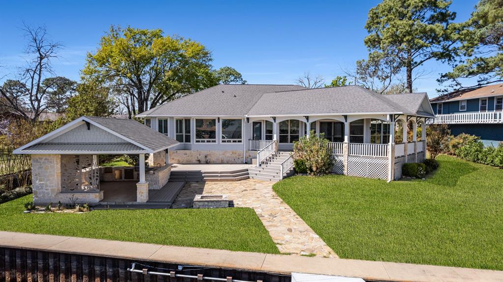 Point-O-Retreat - Residential