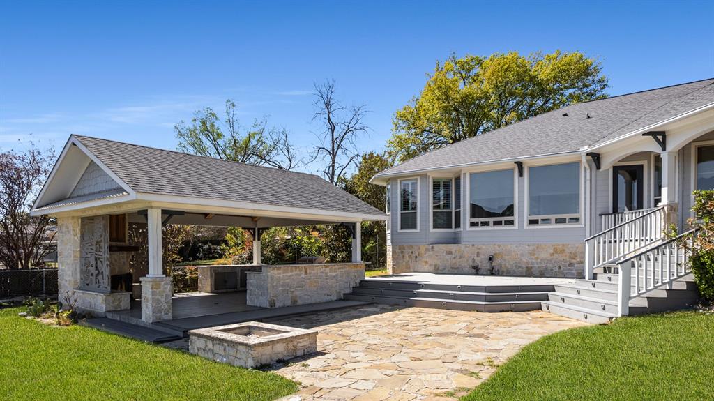 Point-O-Retreat - Residential