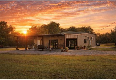 Photo of 2691 County Road 3335, Ladonia, TX 75449 (MLS # 21190111)