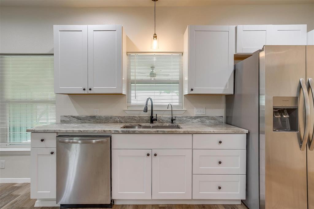 Garrett Fox Pat 106 Abst 273 - Residential Lease