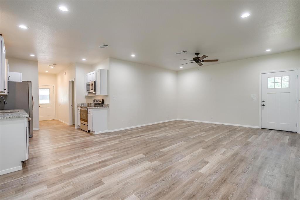 Garrett Fox Pat 106 Abst 273 - Residential Lease