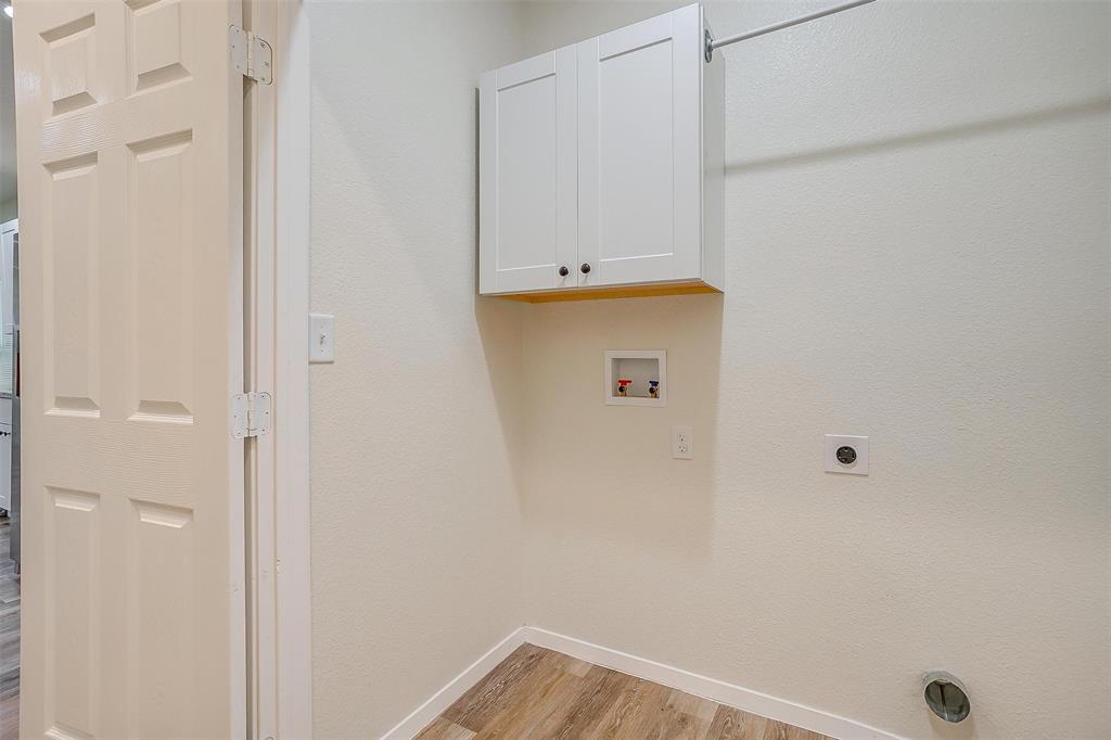 Garrett Fox Pat 106 Abst 273 - Residential Lease