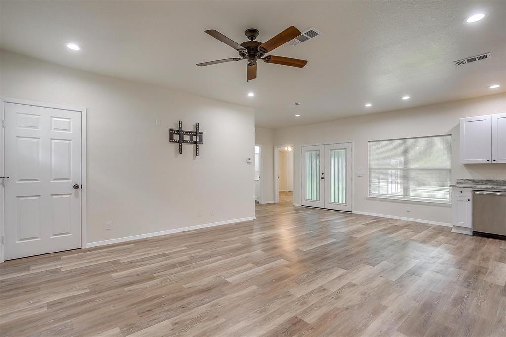 Garrett Fox Pat 106 Abst 273 - Residential Lease