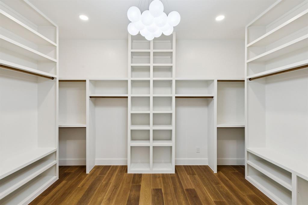 NORTHRIDGE ESTATES 5 - Residential