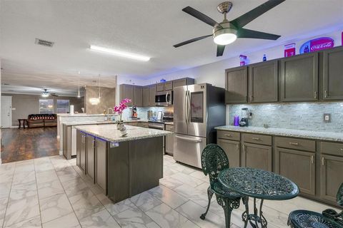 910 Anvil Creek Drive Arlington TX 76001