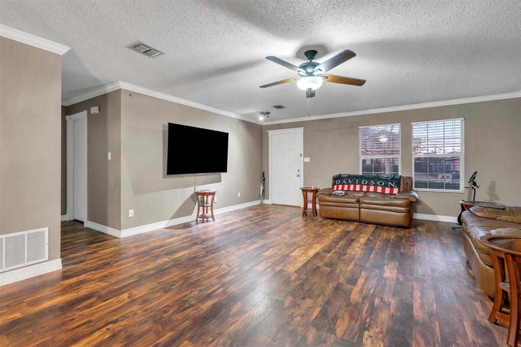 910 Anvil Creek Drive