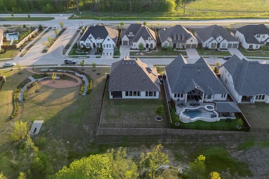 8804 Autumn Lake Trail