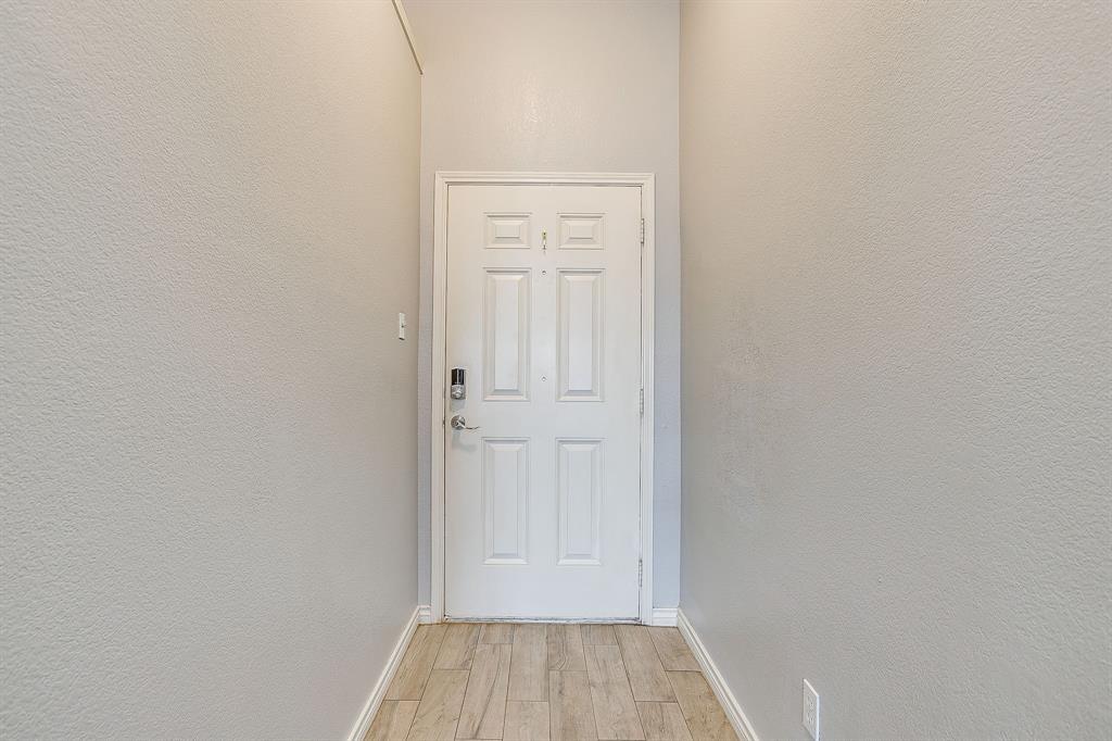 636 Clearbrook Street