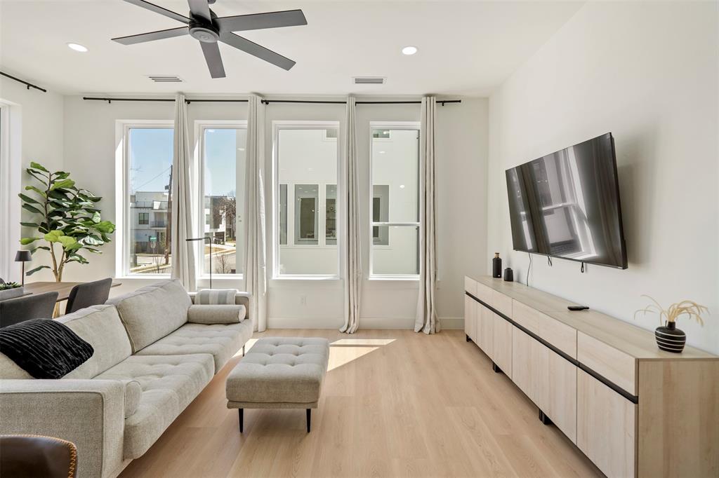 Bergfeld Place - Residential Lease