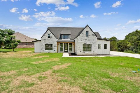 A home in Granbury