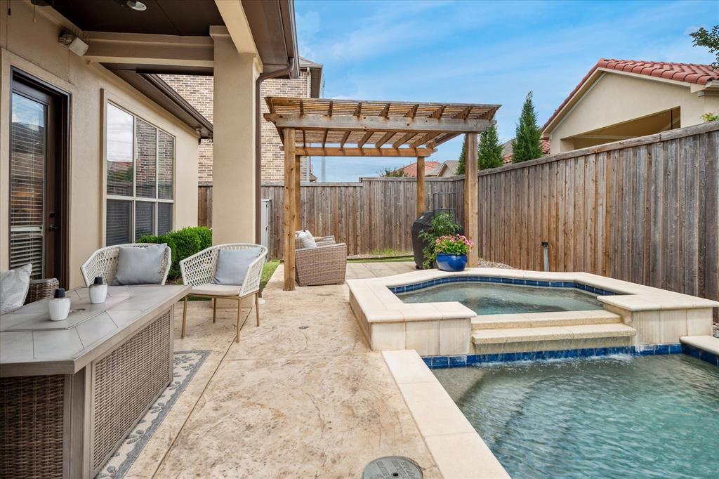 Avignon Windhaven - Residential Lease