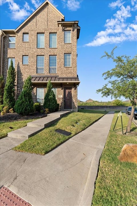 Photo of 290 Almanor Street, Lewisville, TX 75056 (MLS # 21401702)