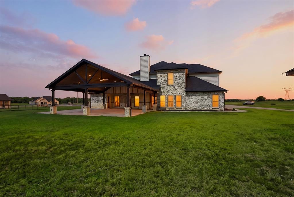 7271 Michelle Point