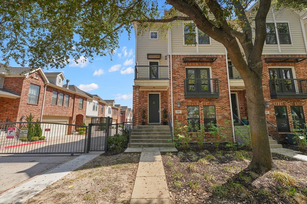 Ridglea Place - Residential