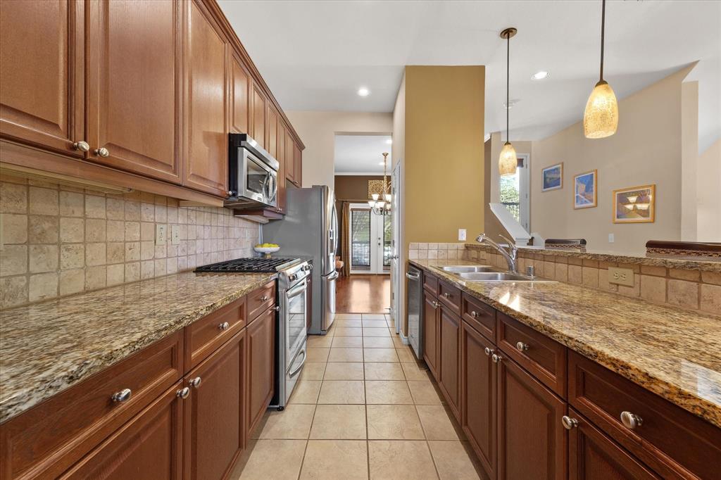 Ridglea Place - Residential