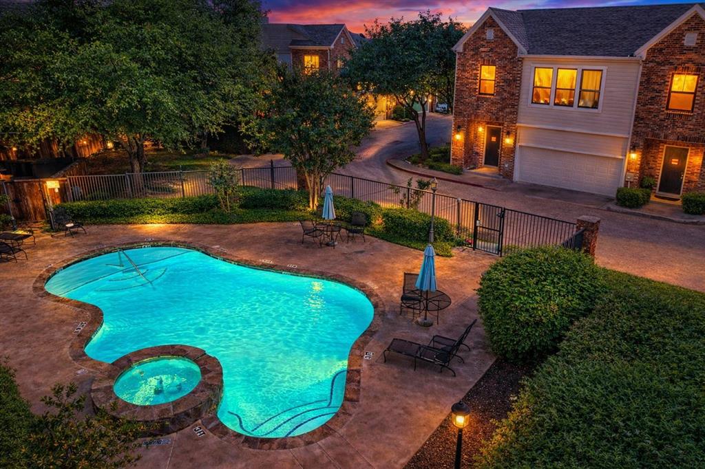 Ridglea Place - Residential