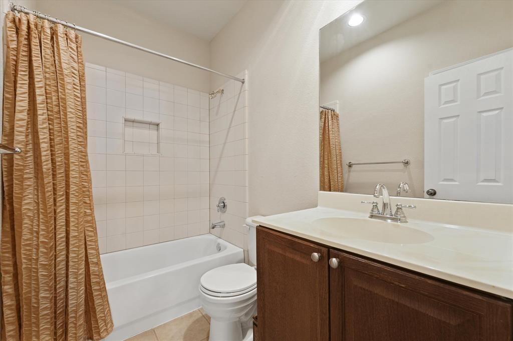 Ridglea Place - Residential