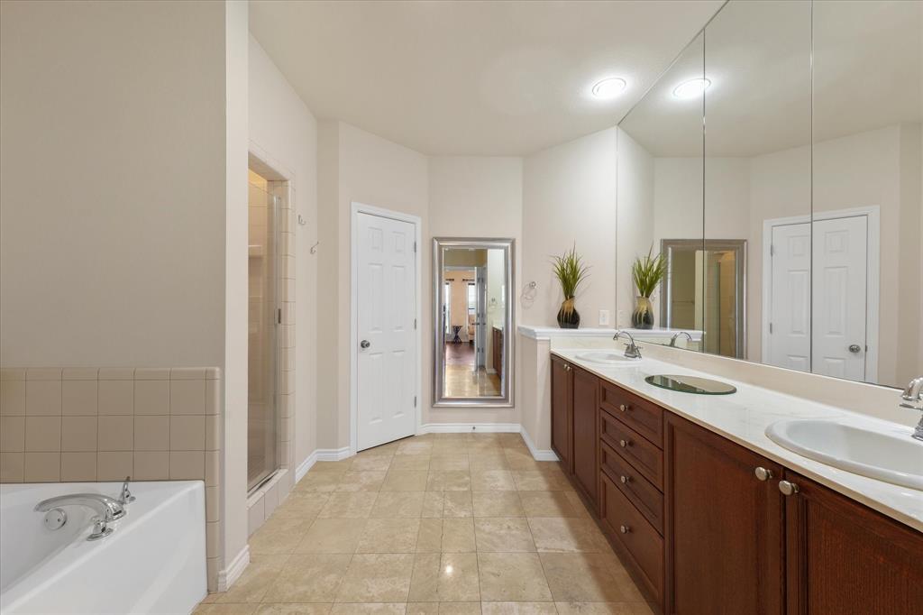 Ridglea Place - Residential