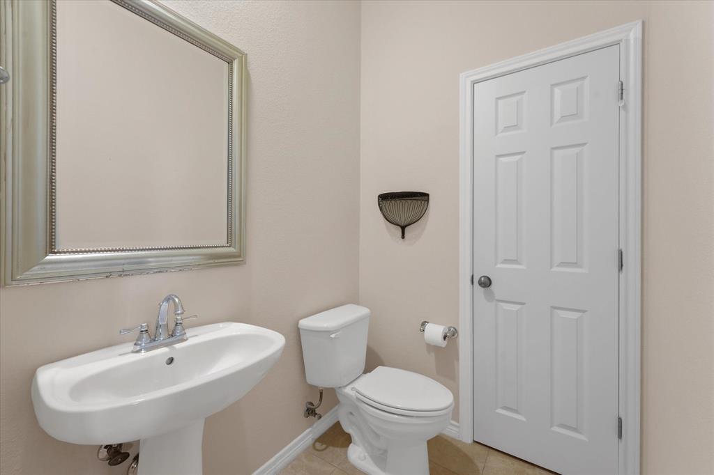 Ridglea Place - Residential