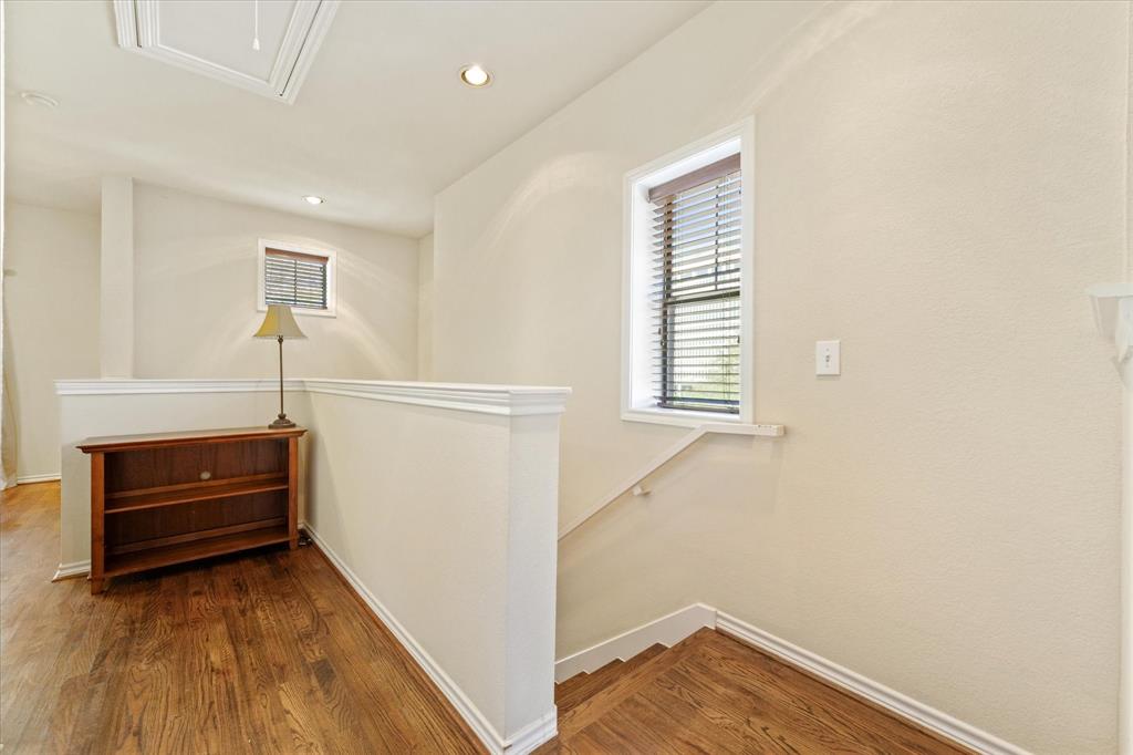 Ridglea Place - Residential