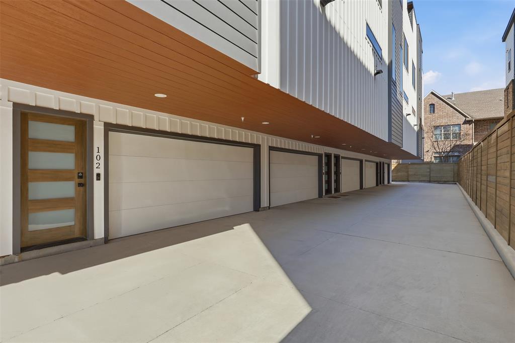 Elk Hill - Residential