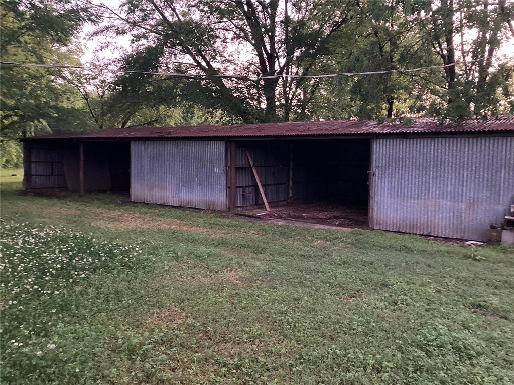 431 County Road 2715