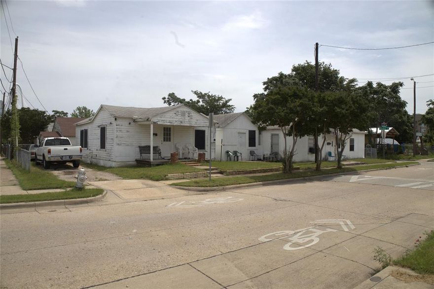Great location.  Fantastic opportunity to build your dream home or investment property. This premier corner lot located is just feet away from the renowned Trinity Groves Art Park and next door to the Helping Hand Market Garden. House is sold as is. Lot is 4965 square feet. Value is in the land. Quick access to Downtown, I-35, I-30 and Dallas North Tollway. This is a cash only sale.