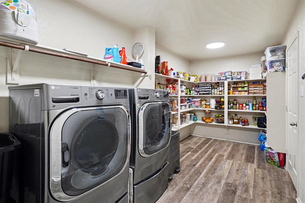 Twin Mills Add - Residential