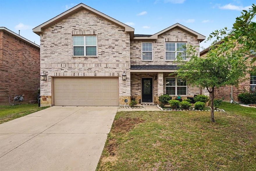 Located in the desirable Twin Mills community in Fort Worth, this home delivers the space, layout, and lifestyle today’s buyers are searching for. Quick access to US-287 keeps you well-connected to shopping, dining, schools, and everyday conveniences across the metroplex. Zoned to Eagle Mountain-Saginaw Independent School District and approximately 25–35 minutes from Dallas Fort Worth International Airport, the location offers strong everyday accessibility. Inside, the living room makes an immediate impression with a stone faced fireplace that anchors the space with warmth and character. A spacious laundry room doubles as pantry storage, adding unexpected functionality. Upstairs, all bedrooms are thoughtfully positioned alongside a versatile loft, ideal for a second living area, office, or flex space. The primary suite stands out with generous proportions and a spa-style ensuite featuring dual sinks, a separate soaking tub, and a walk-in shower. Each secondary bedroom includes a spacious closet, ensuring storage is never an issue. Out back, a fenced backyard with a patio creates an inviting outdoor setting, perfect for relaxing evenings, weekend gatherings, or entertaining with ease. Twin Mills enhances daily living with community amenities including a resort style pool, playgrounds, walking trails, green spaces, and neighborhood parks that encourage an active lifestyle. Well-located, thoughtfully designed, and move-in ready, this one is surely built to impress. Don’t wait, schedule your private tour and experience it in person. Discounted rate options and no lender fee future refinancing may be available for qualified buyers of this home.