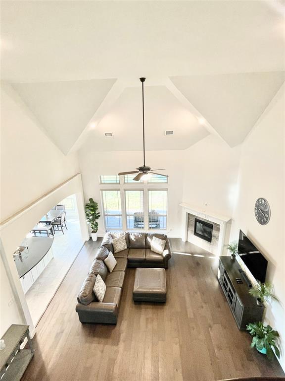 Falls Prosper Ph 2 - Residential Lease