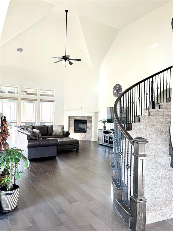 Falls Prosper Ph 2 - Residential Lease