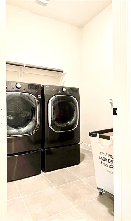 Falls Prosper Ph 2 - Residential Lease