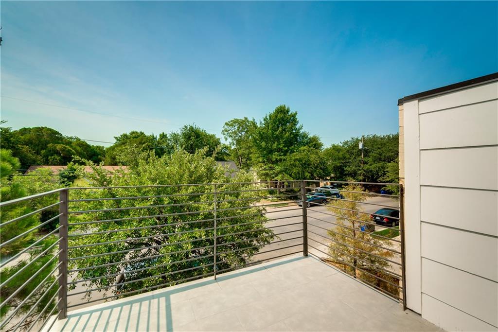 5943 Ross Ave Condos - Residential Lease