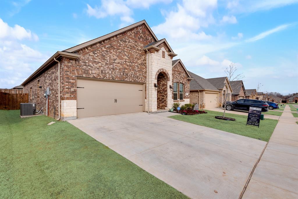 11221 Summer Rain Boulevard