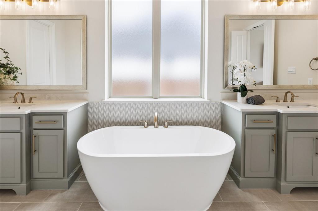 Canyon Falls-Vlg 9-Ar - Residential