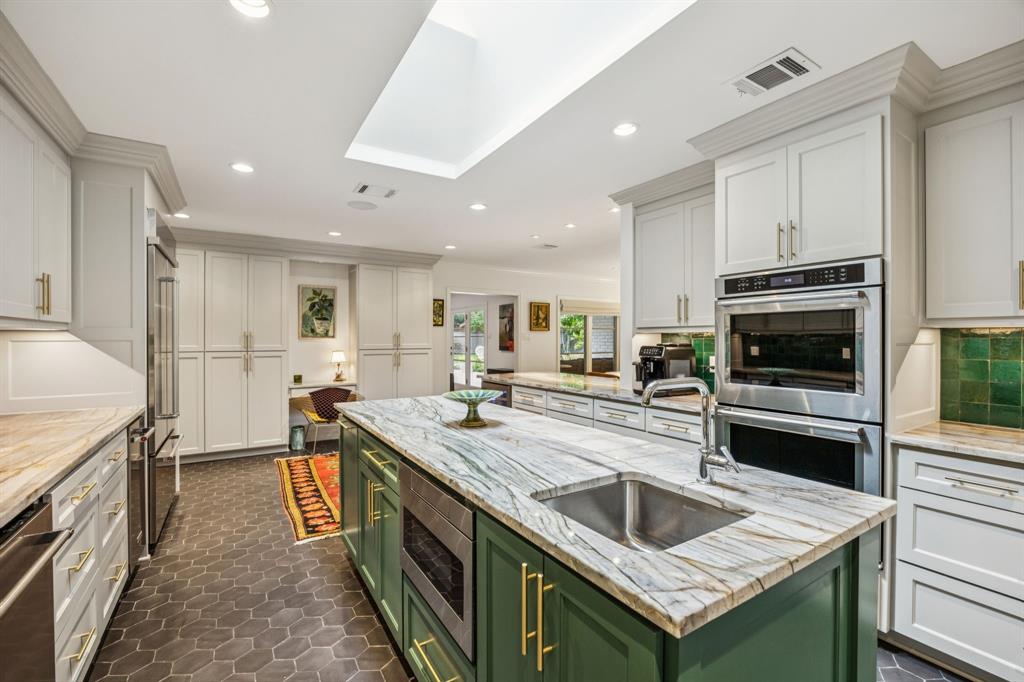 Russwood Acres 2nd Inst - Residential