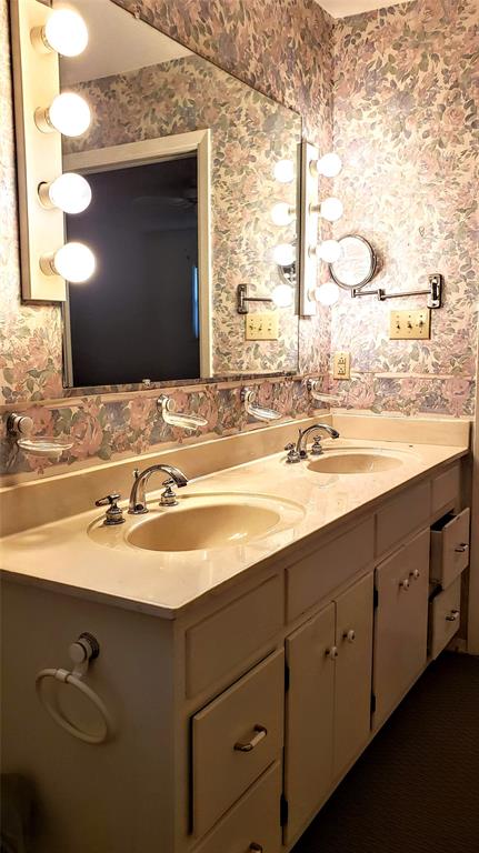 Crestwood - Residential