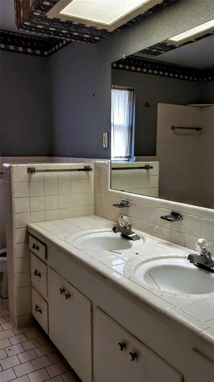 Crestwood - Residential