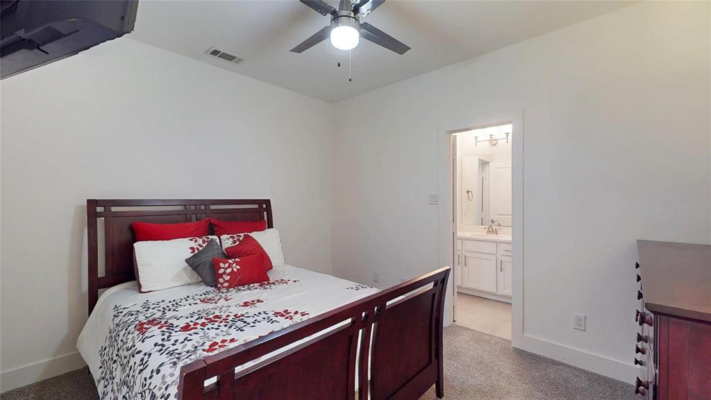 Bryan Pkwy Condos Bldg 5811 - Residential