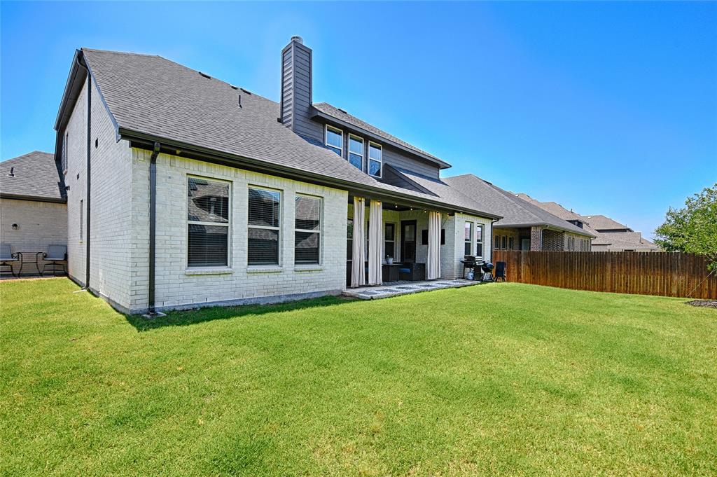3124 Lakeshore Drive
