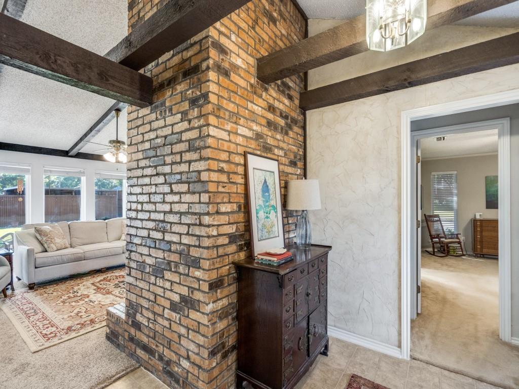 1724 Scottsdale Drive