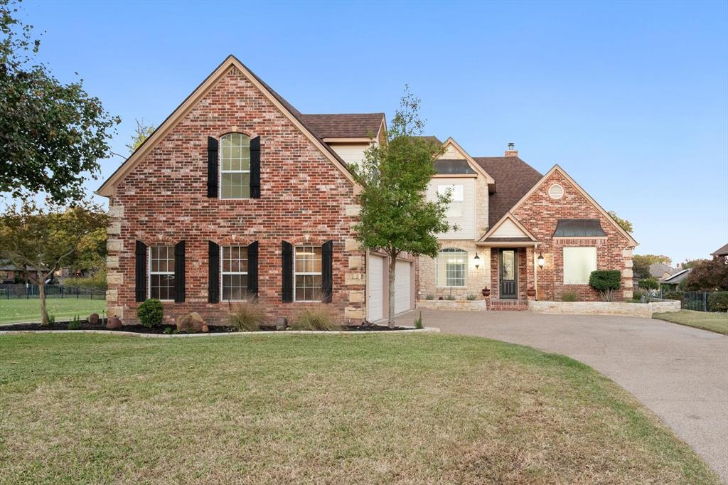 352 Leeward Circle