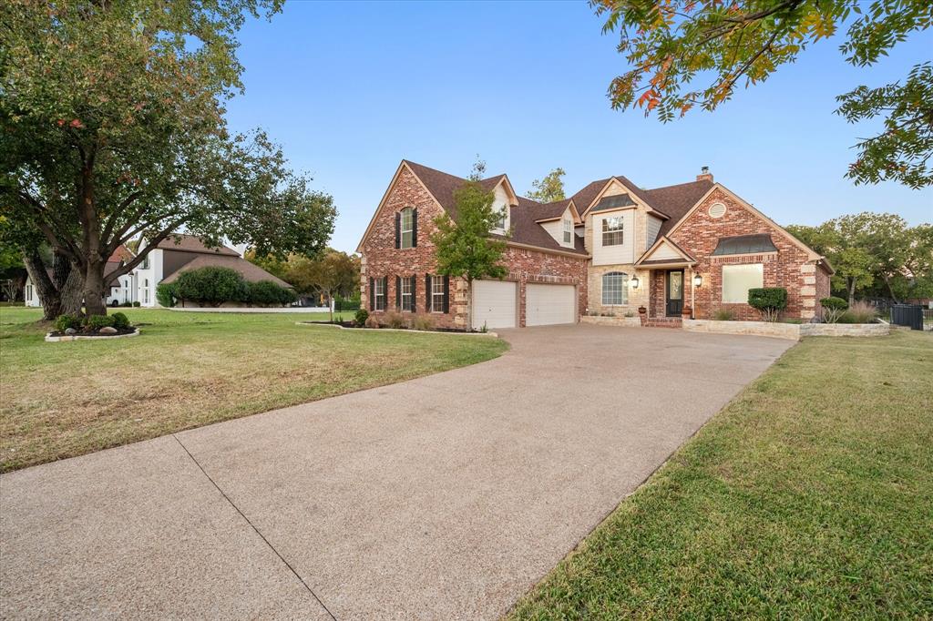 352 Leeward Circle