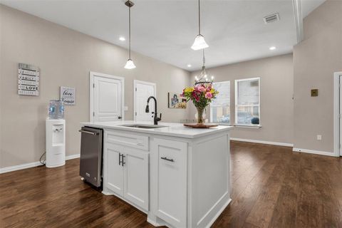 Tiny photo for 2806 Seaton Drive, Dallas, TX 75216 (MLS # 21187952)